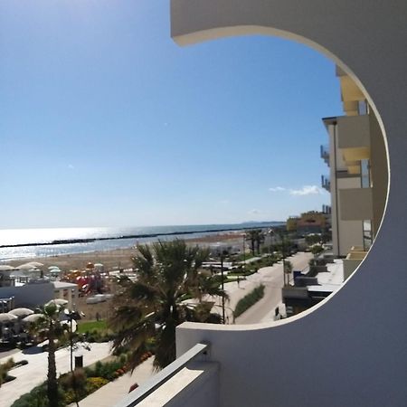 רימיני Hotel Ideal מראה חיצוני תמונה