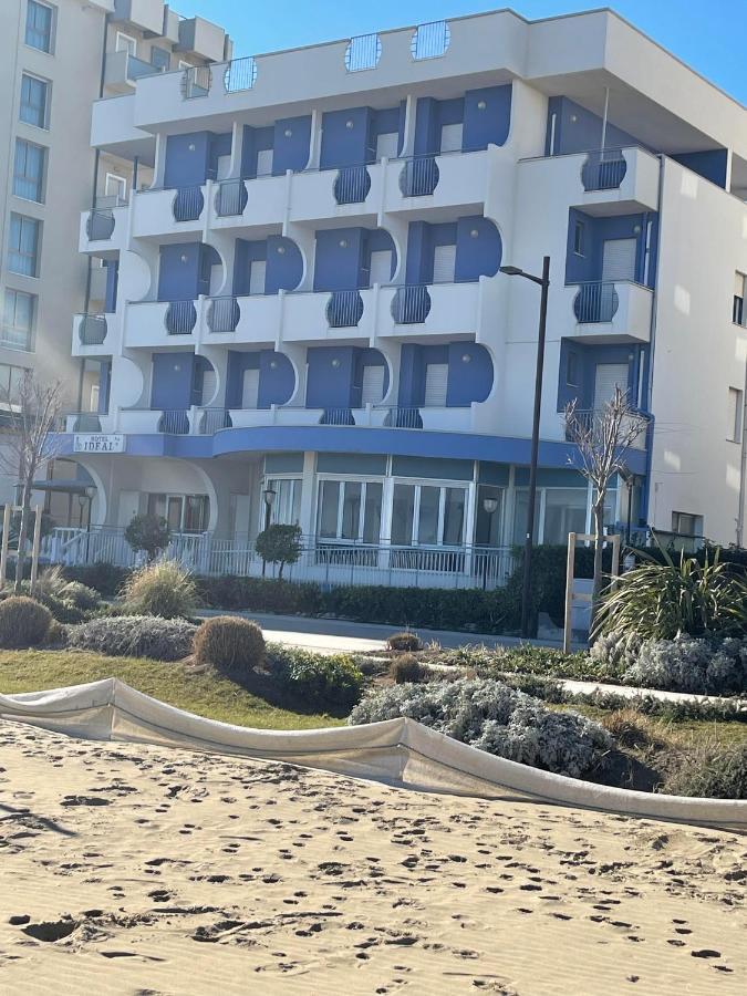 רימיני Hotel Ideal מראה חיצוני תמונה