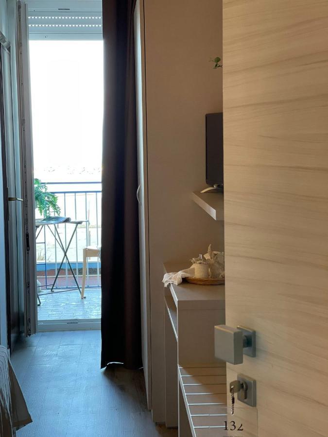 רימיני Hotel Ideal מראה חיצוני תמונה