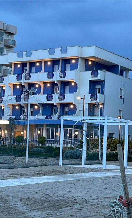 רימיני Hotel Ideal מראה חיצוני תמונה