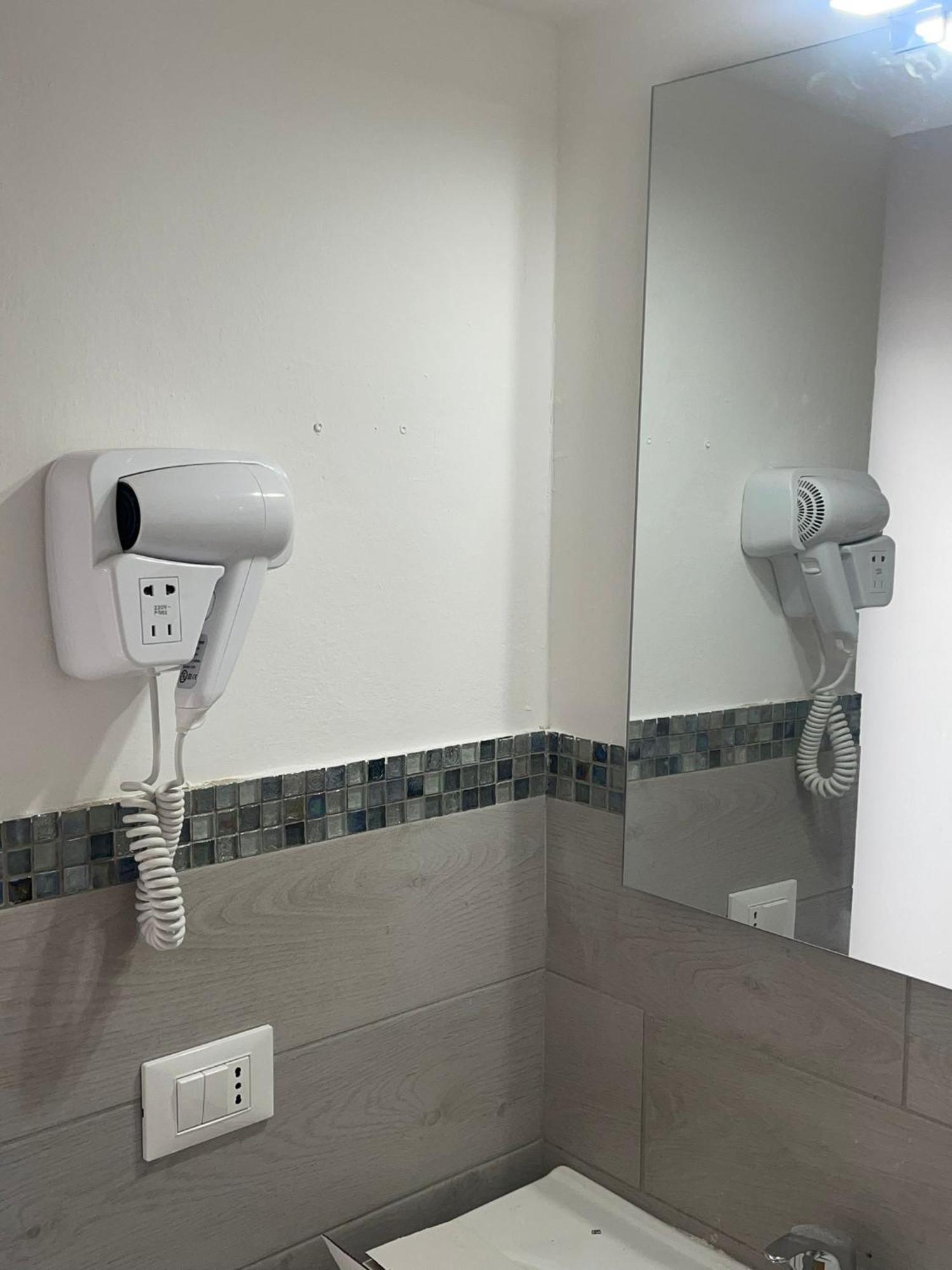 רימיני Hotel Ideal מראה חיצוני תמונה
