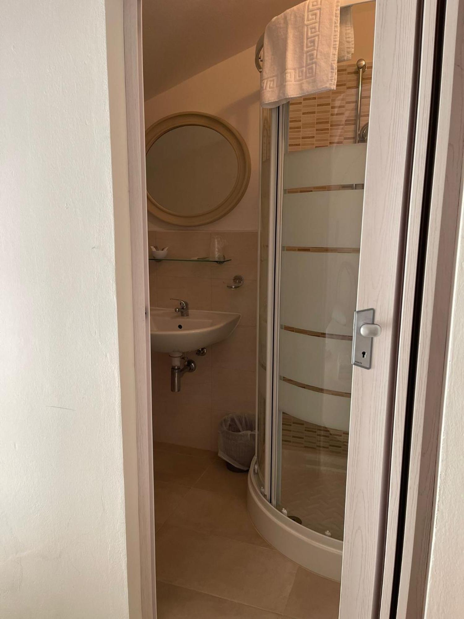 רימיני Hotel Ideal מראה חיצוני תמונה