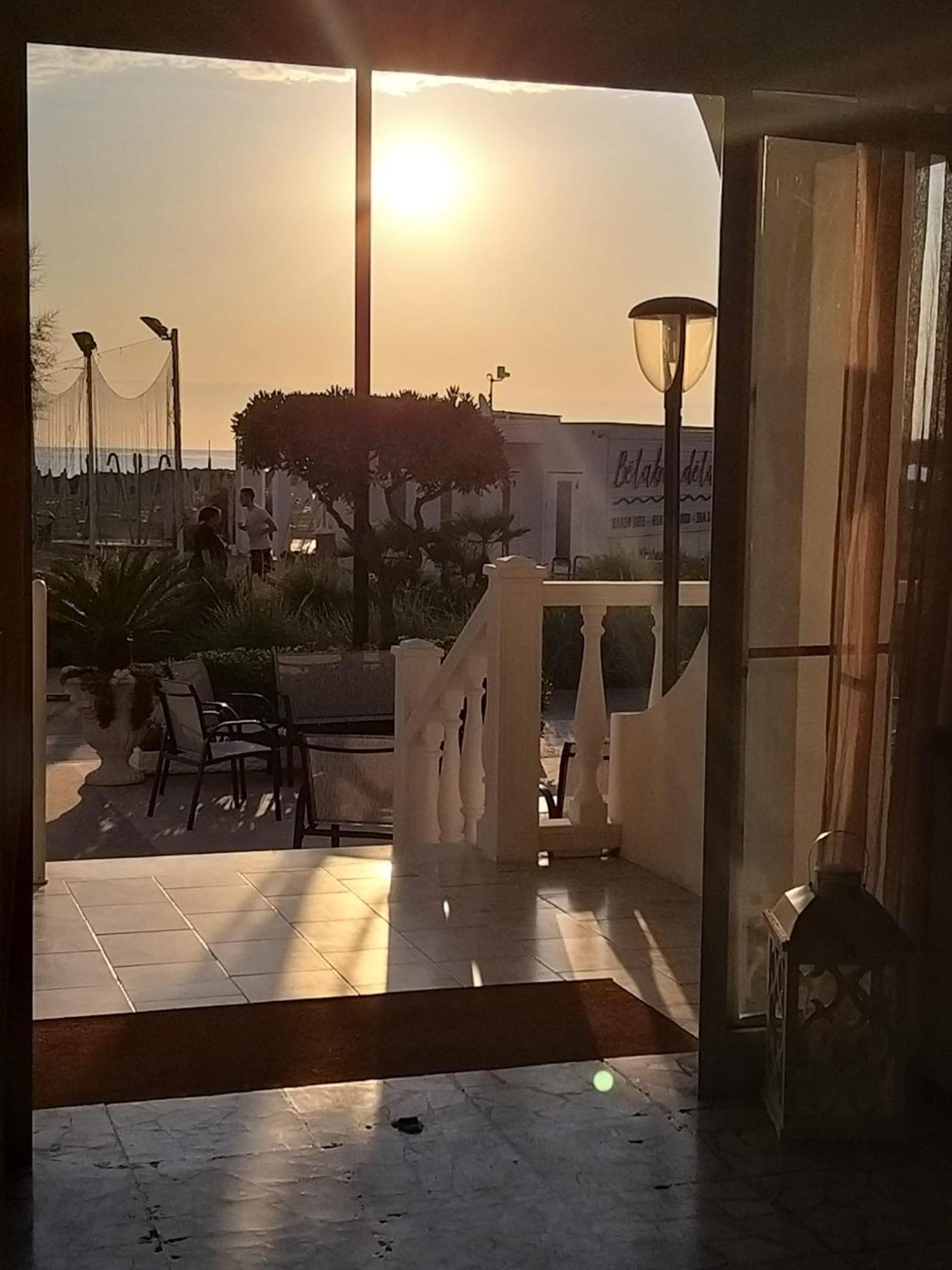 רימיני Hotel Ideal מראה חיצוני תמונה