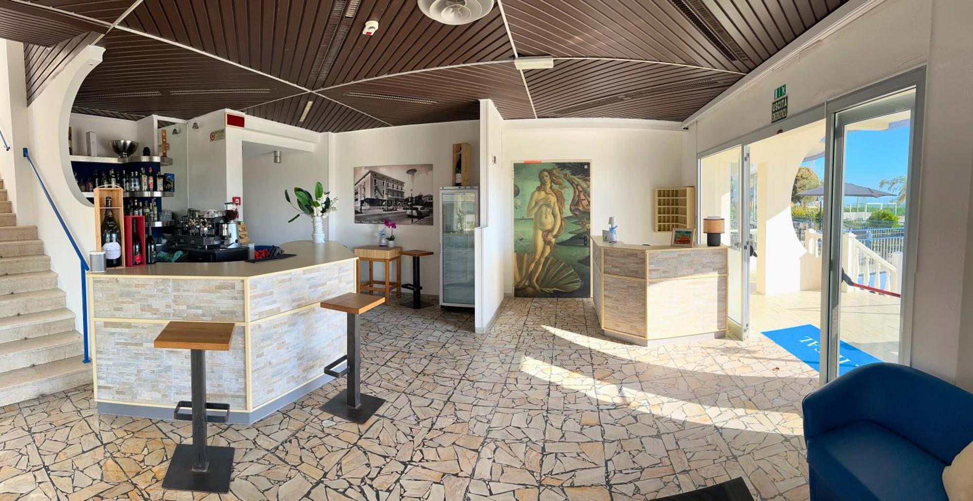 רימיני Hotel Ideal מראה חיצוני תמונה